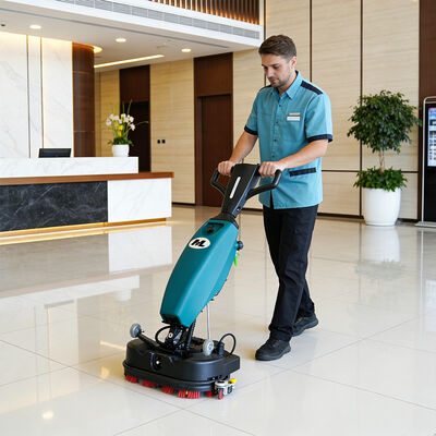 Giá tốt. Máy rửa sàn nhỏ di động pin 24V, thời gian làm việc 80 phút cho các cửa hàng may mặc và cửa hàng trực tuyến